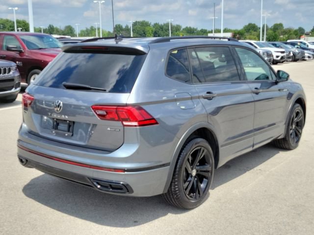 Used 2024 Volkswagen Tiguan SE R-Line AWD/4WD image 6