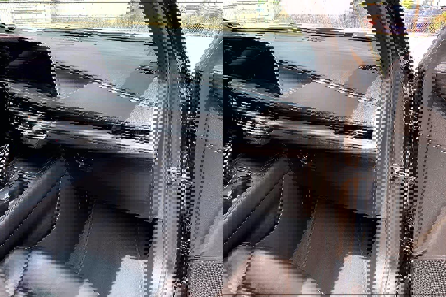 Used 2024 Cadillac XT4 Premium Luxury image 19