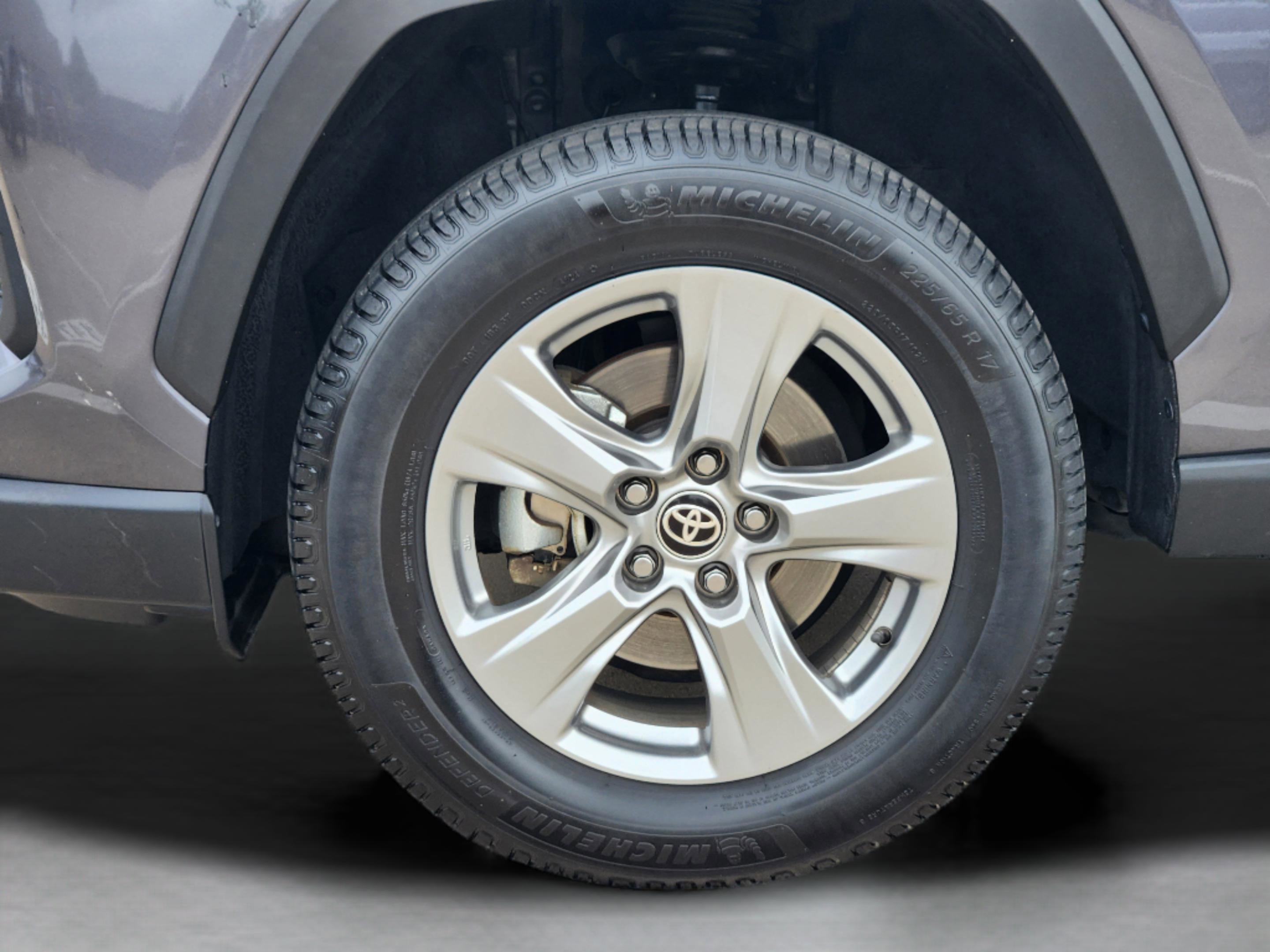 Used 2024 Toyota RAV4 XLE image 35