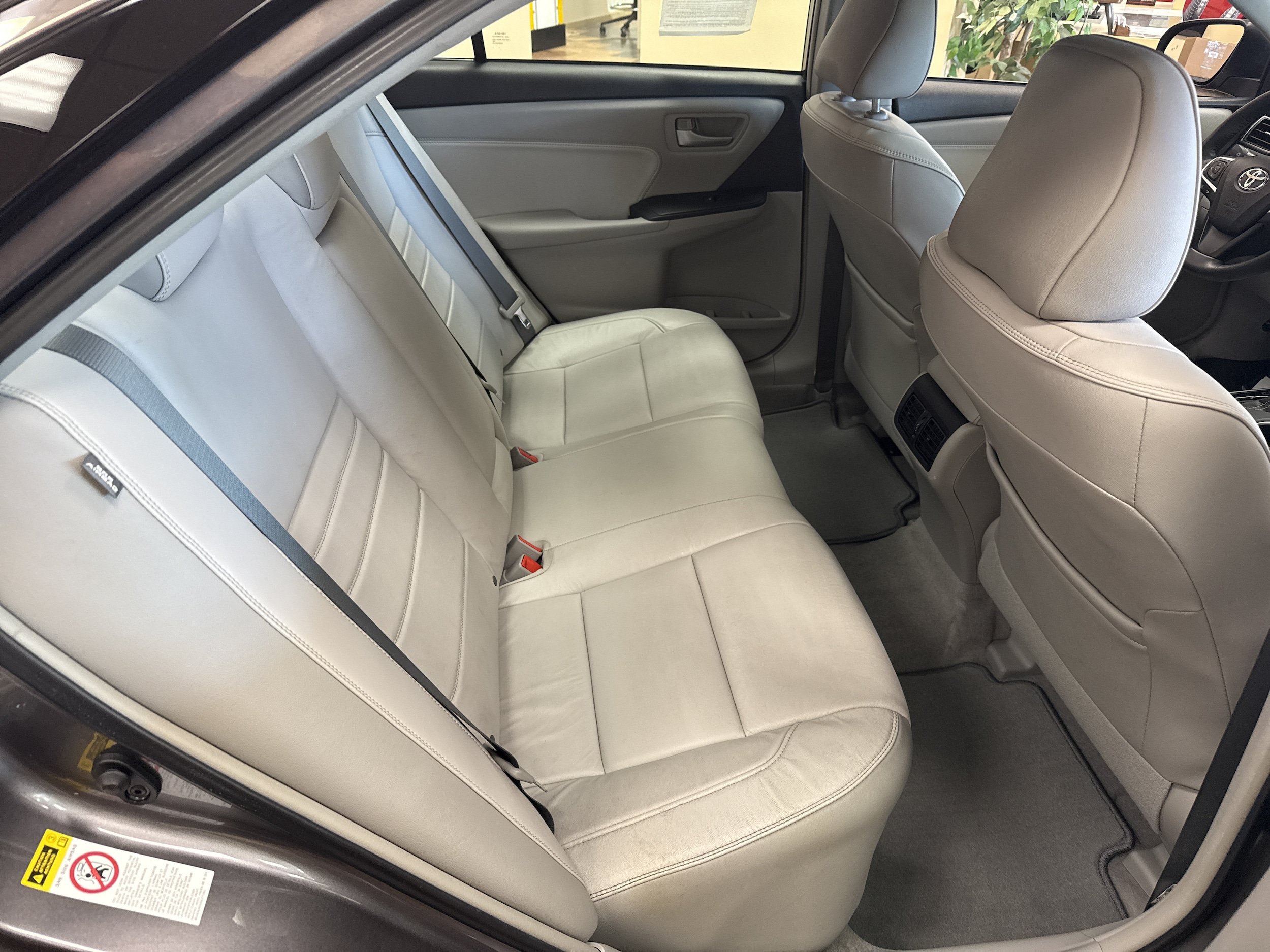 Used 2015 Toyota Camry XLE FWD image 36