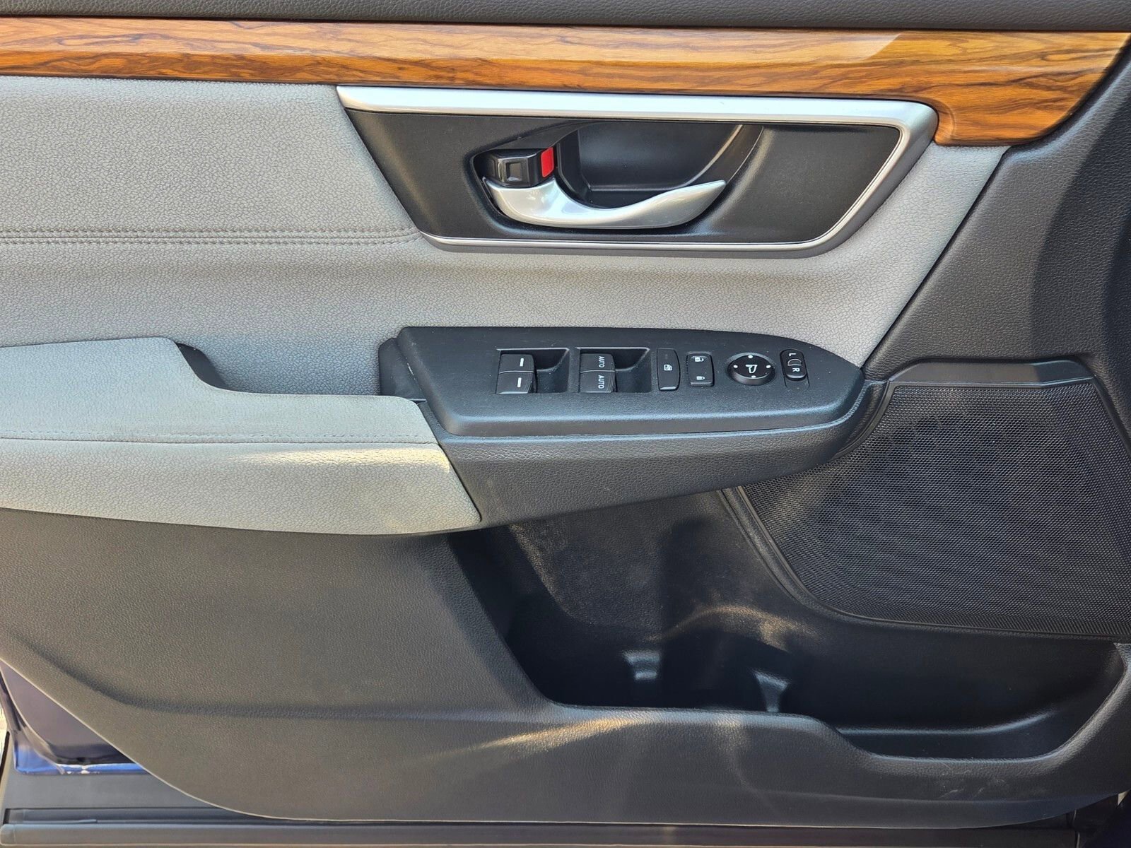 Used 2020 Honda CR-V EX image 27