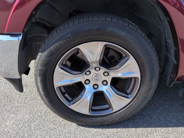 Used 2019 RAM 1500 Laramie AWD/4WD image 10