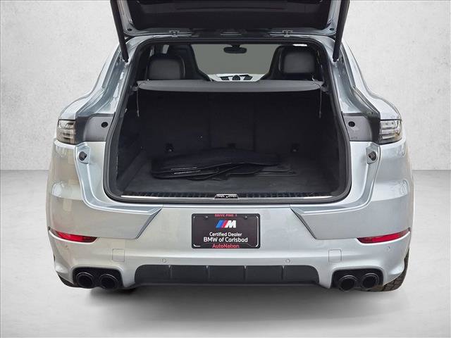 Used 2022 Porsche Cayenne GTS AWD/4WD image 6