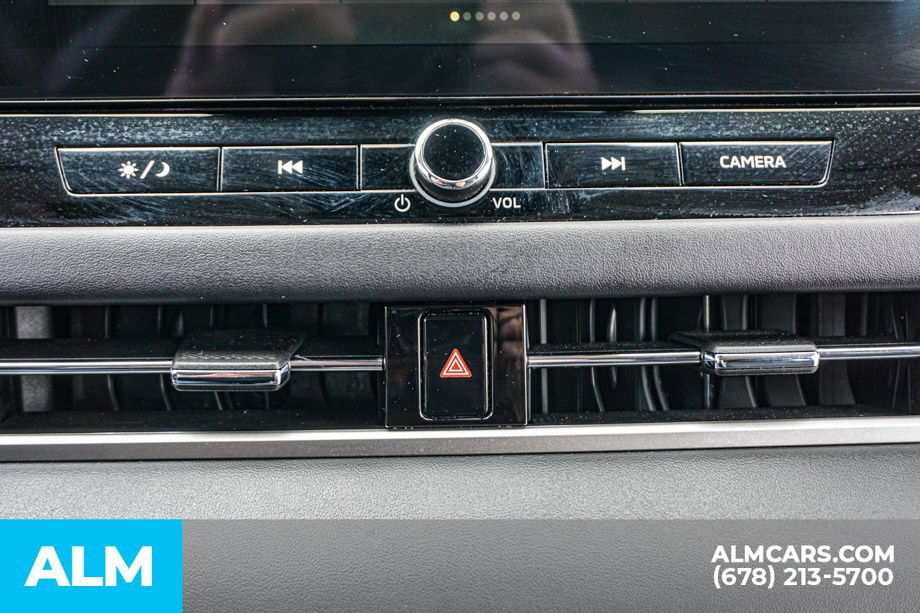 Used 2025 Mitsubishi Outlander SE FWD image 42