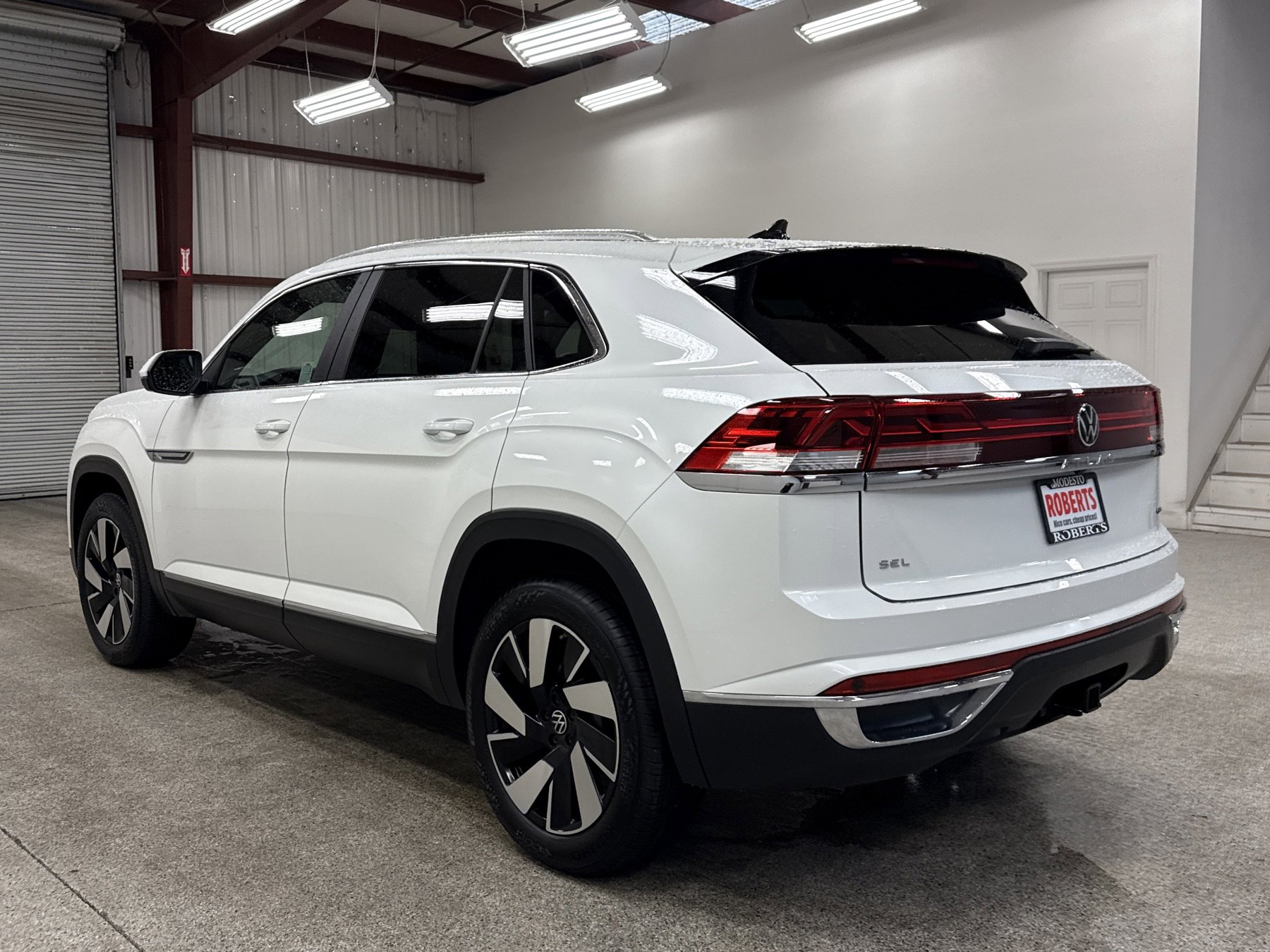 Used 2024 Volkswagen Atlas Cross Sport SEL image 15