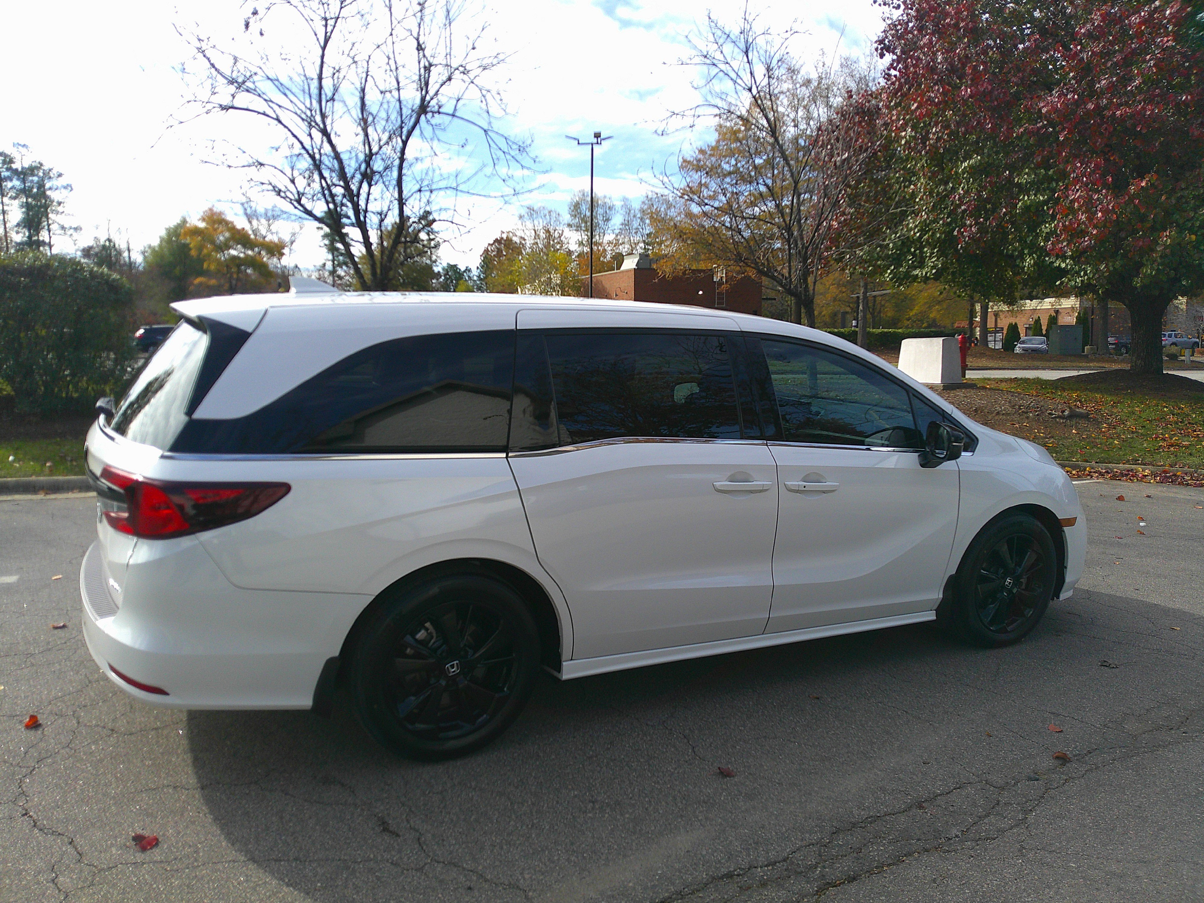 Used 2023 Honda Odyssey Sport image 13