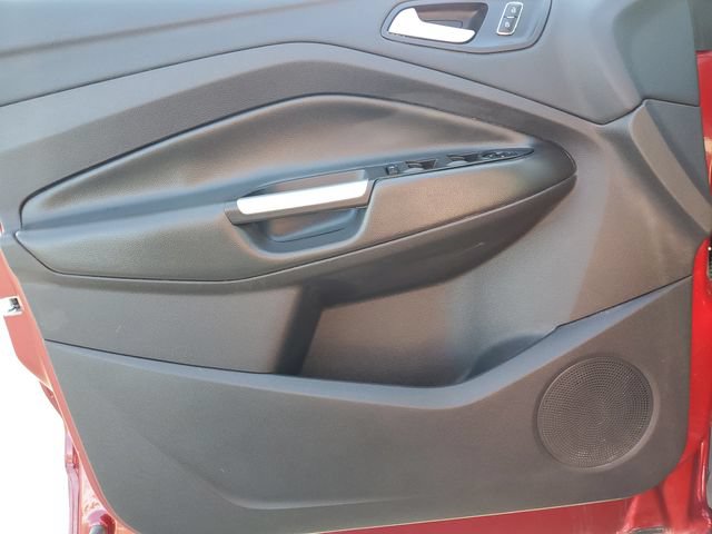 Used 2016 Ford Escape SE w/ Equipment Group 201A FWD image 25