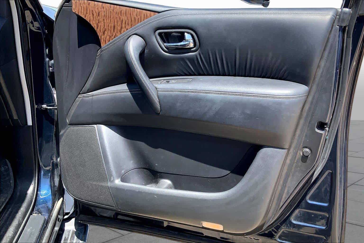 Used 2020 Nissan Armada SL w/ Premium Package RWD image 23