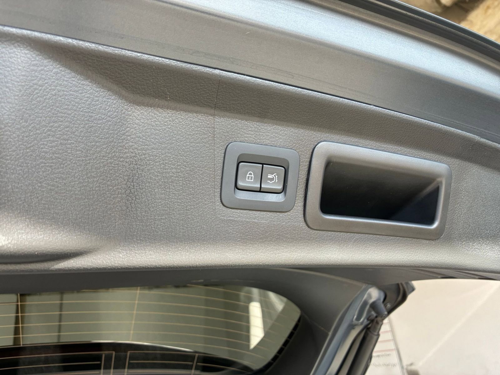 Used 2025 MAZDA CX-50 2.5 Hybrid w/ Premium Plus Pkg image 24