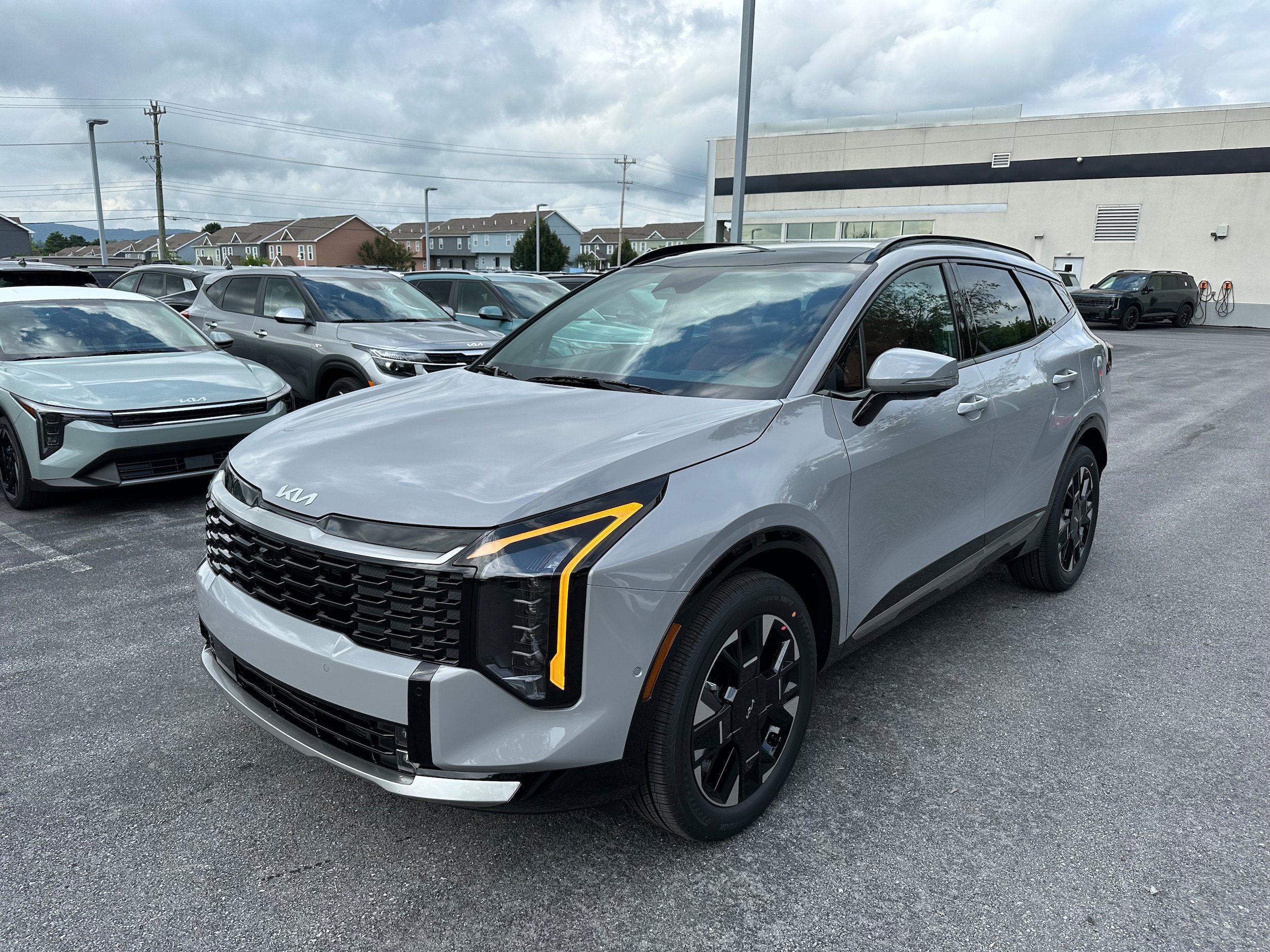 New 2027 Kia Sportage SX Prestige AWD/4WD image 1