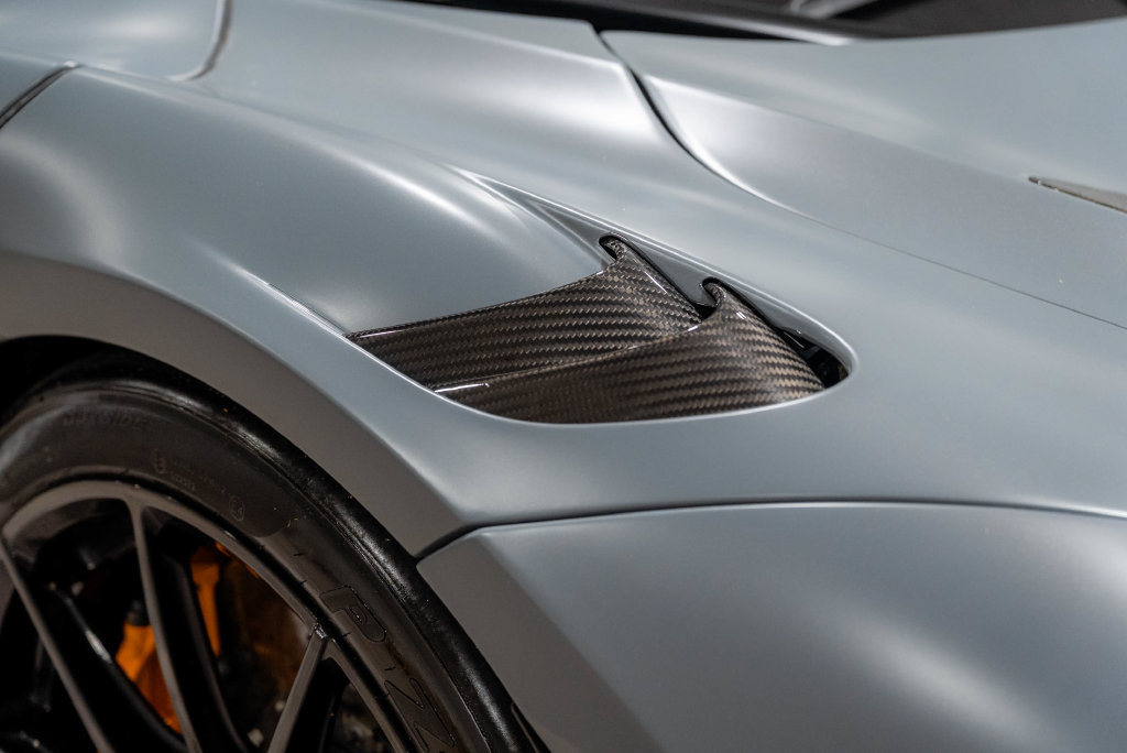 Used 2021 McLaren 765LT RWD image 17