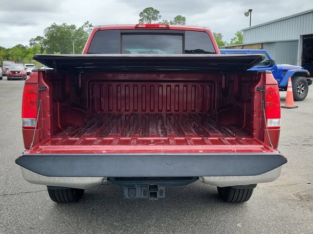 Used 2015 Nissan Titan SV w/ SV Value Truck Package RWD image 9