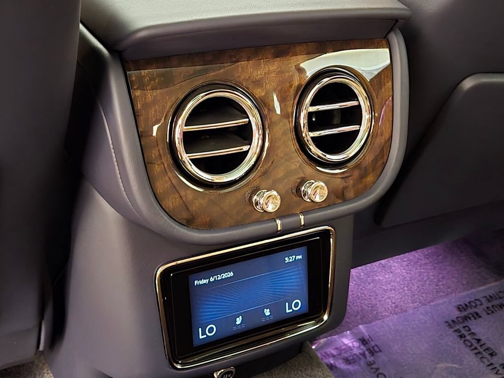Certified 2023 Bentley Bentayga AWD/4WD image 22