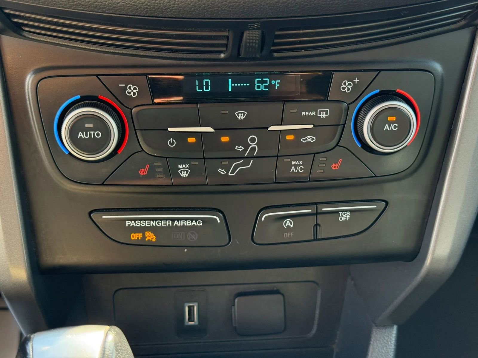 Used 2019 Ford Escape SEL AWD/4WD image 22