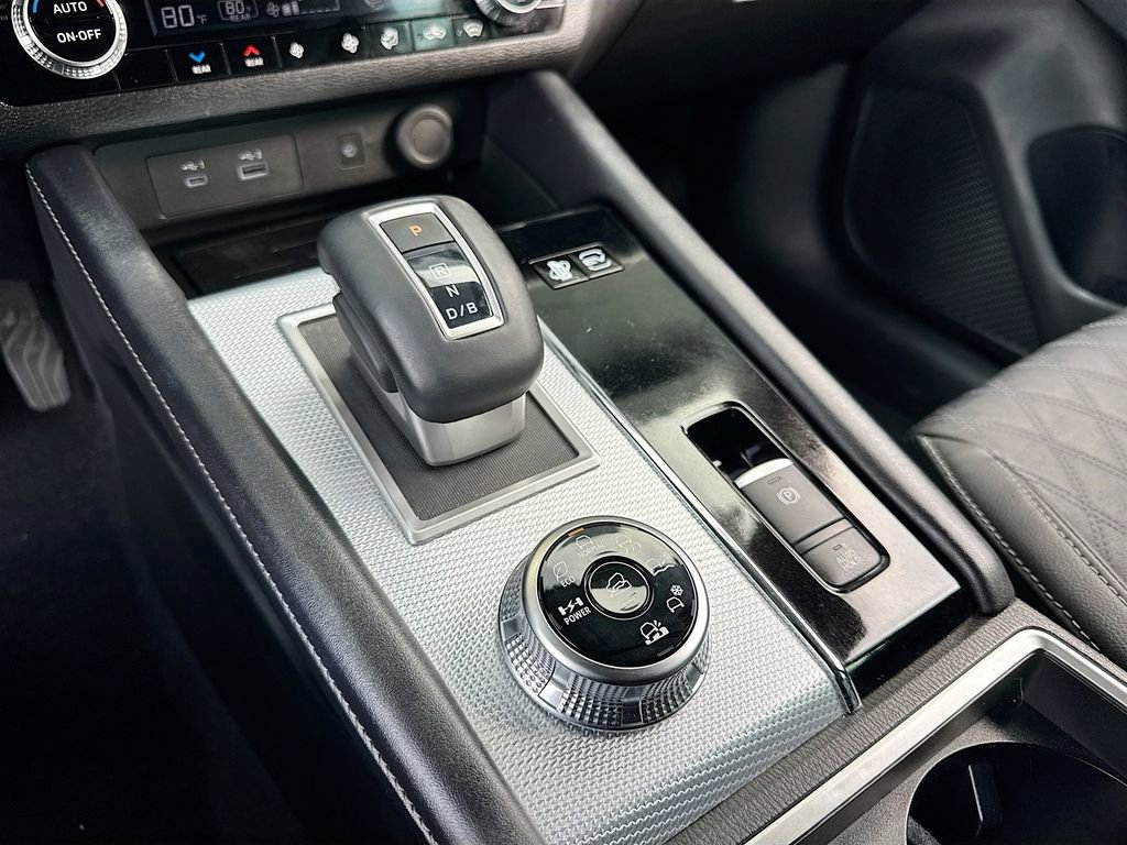 Used 2023 Mitsubishi Outlander SEL image 20