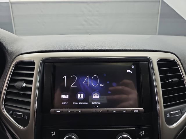 Used 2012 Jeep Grand Cherokee Laredo w/ Laredo E Group image 23