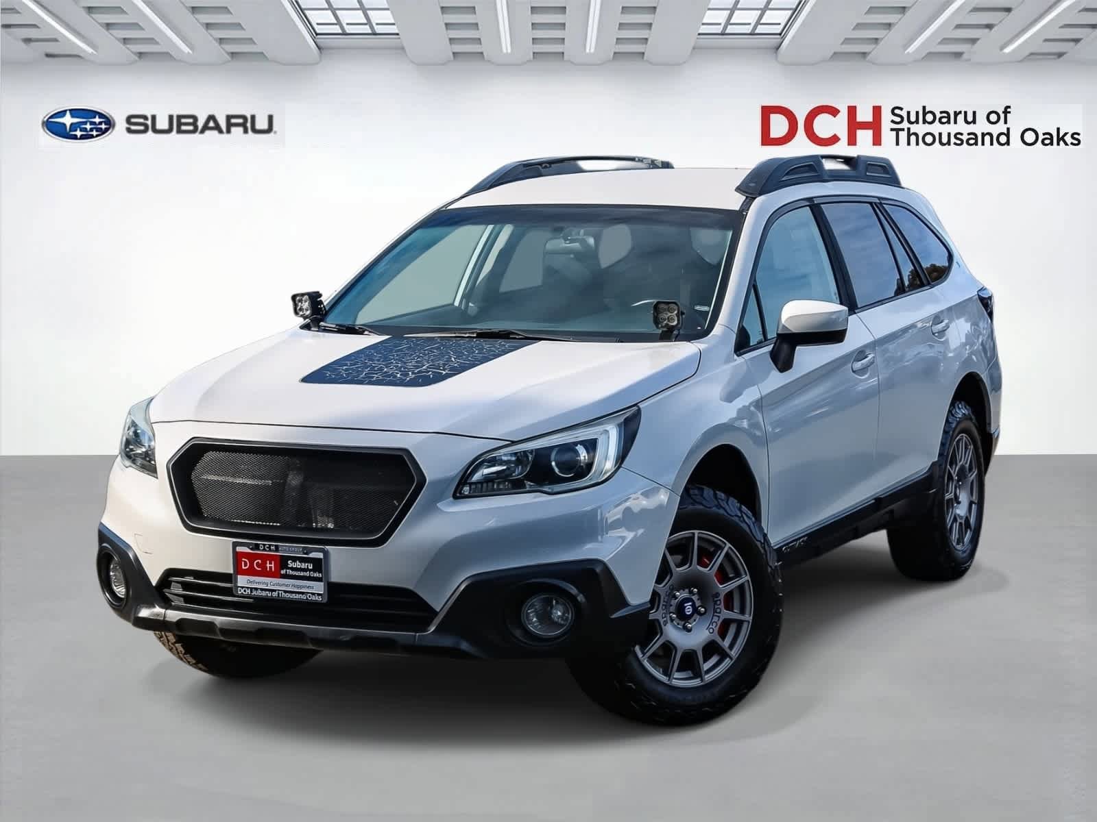 Used 2017 Subaru Outback 2.5i Premium AWD/4WD image 1