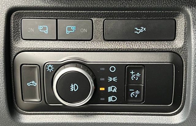 Used 2023 Ford F350 Lariat w/ Tow Technology Package AWD/4WD image 32