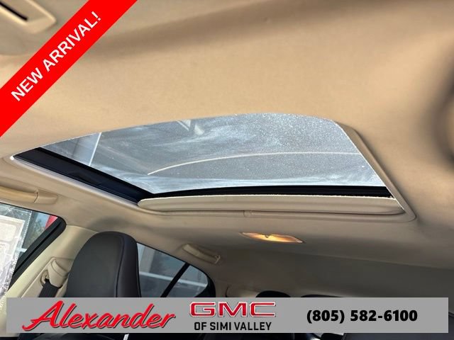 Used 2015 Lexus CT 200h w/ Navigation Package FWD image 20