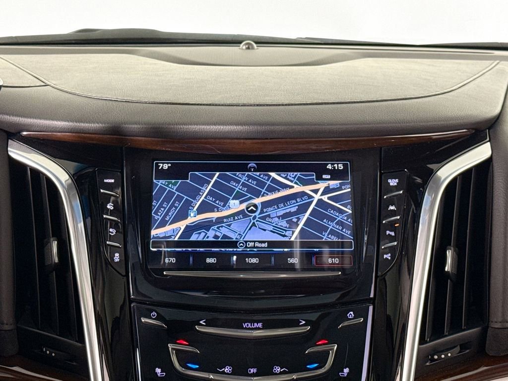 Used 2019 Cadillac Escalade Luxury image 24