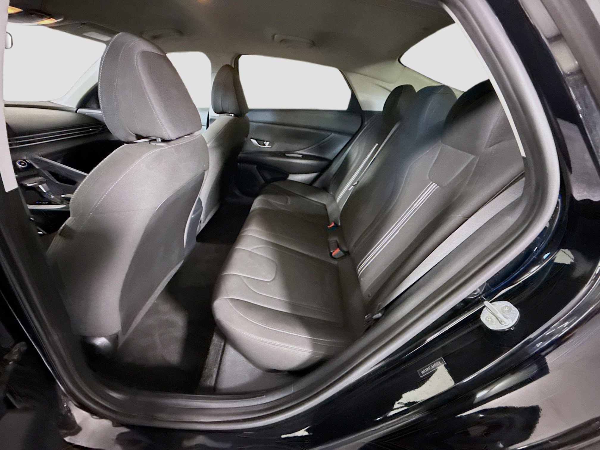 Used 2021 Hyundai Elantra SEL image 25