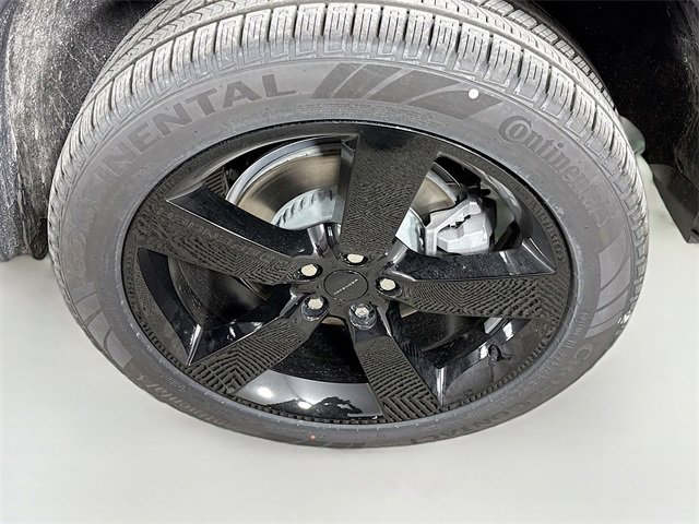 New 2026 Land Rover Defender 130 S image 34