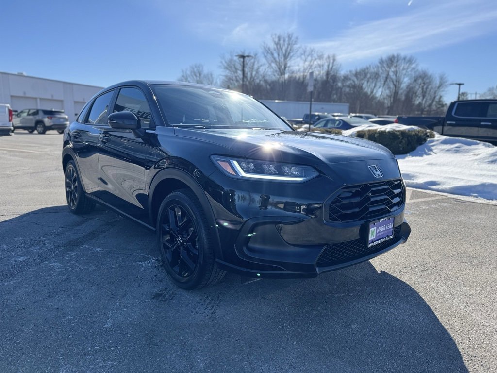 Used 2023 Honda HR-V Sport image 9