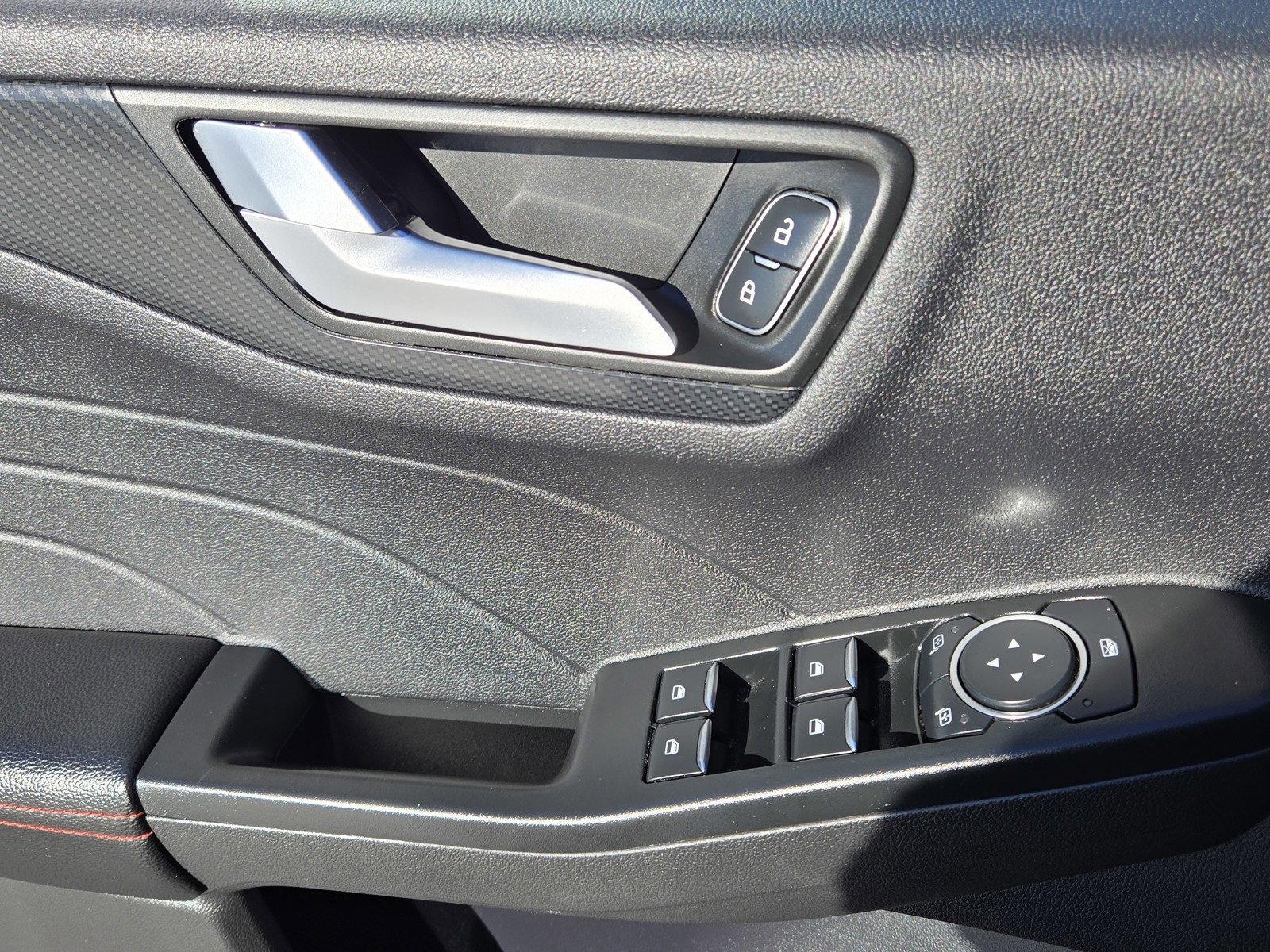 Used 2024 Ford Escape ST-Line image 22