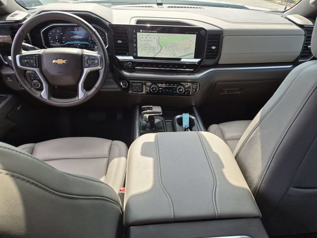 Used 2025 Chevrolet Silverado 1500 LTZ w/ LTZ Premium Package AWD/4WD image 31