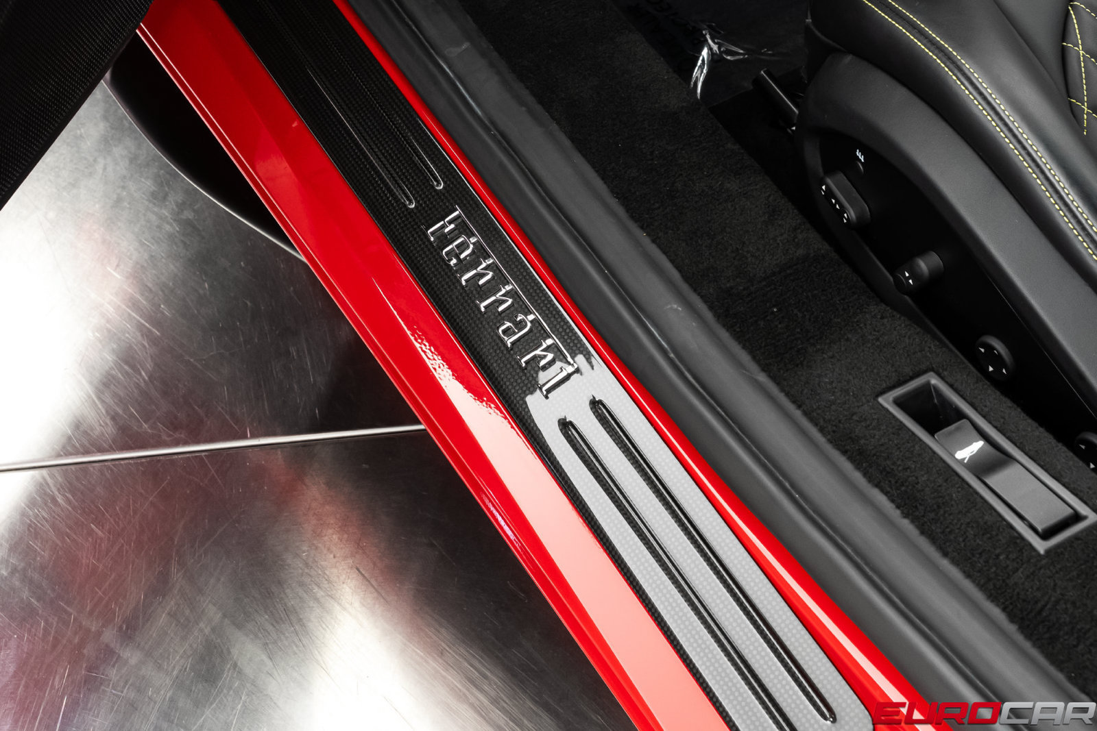 Used 2021 Ferrari F8 Tributo RWD image 50