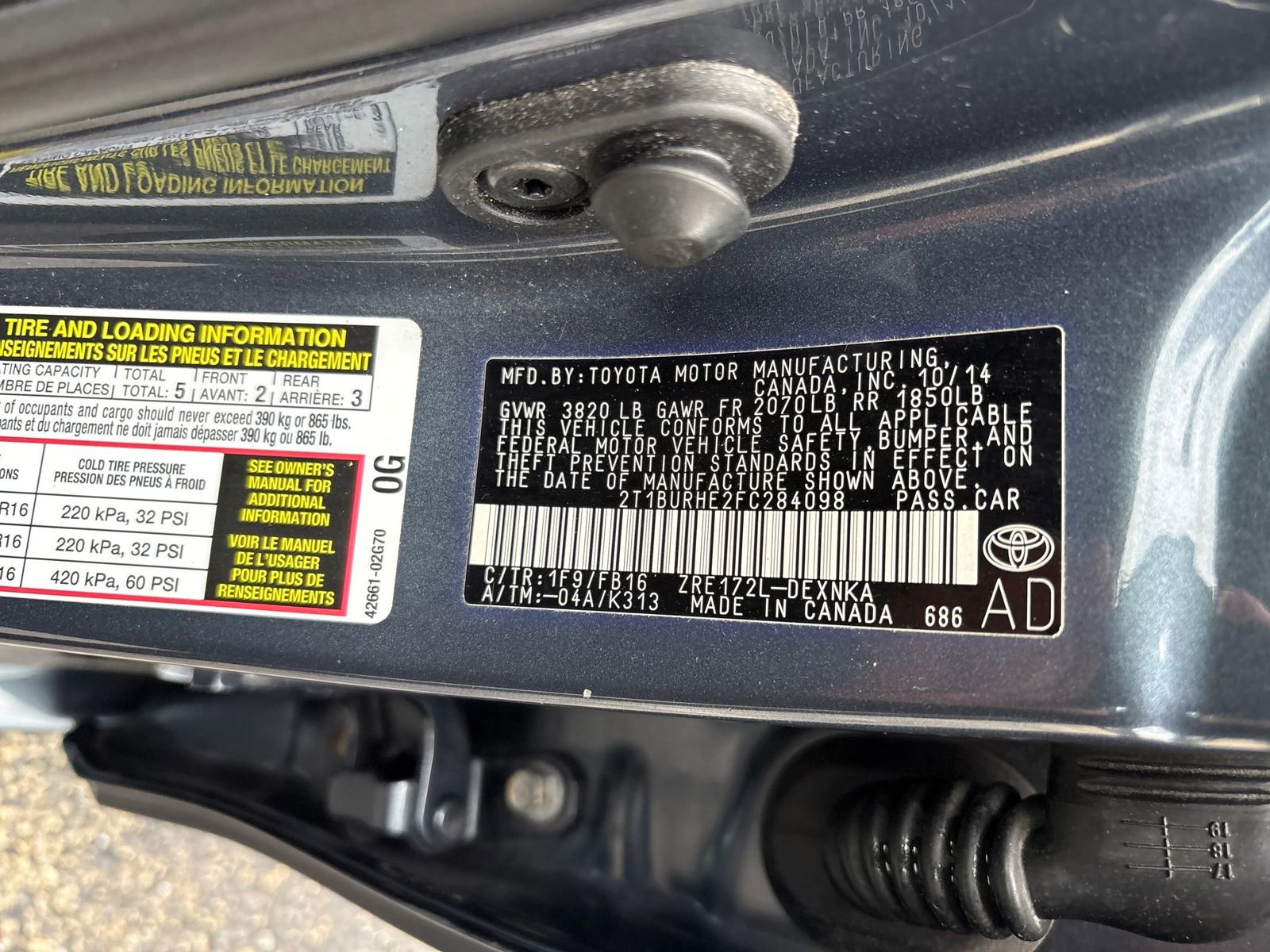 Used 2015 Toyota Corolla LE FWD image 30