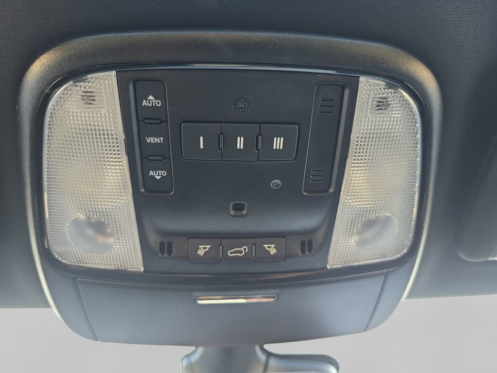 Used 2024 Dodge Durango GT image 25