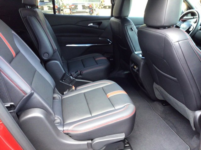 New 2026 Chevrolet Traverse RS w/ LPO, Floor Liner Package image 26
