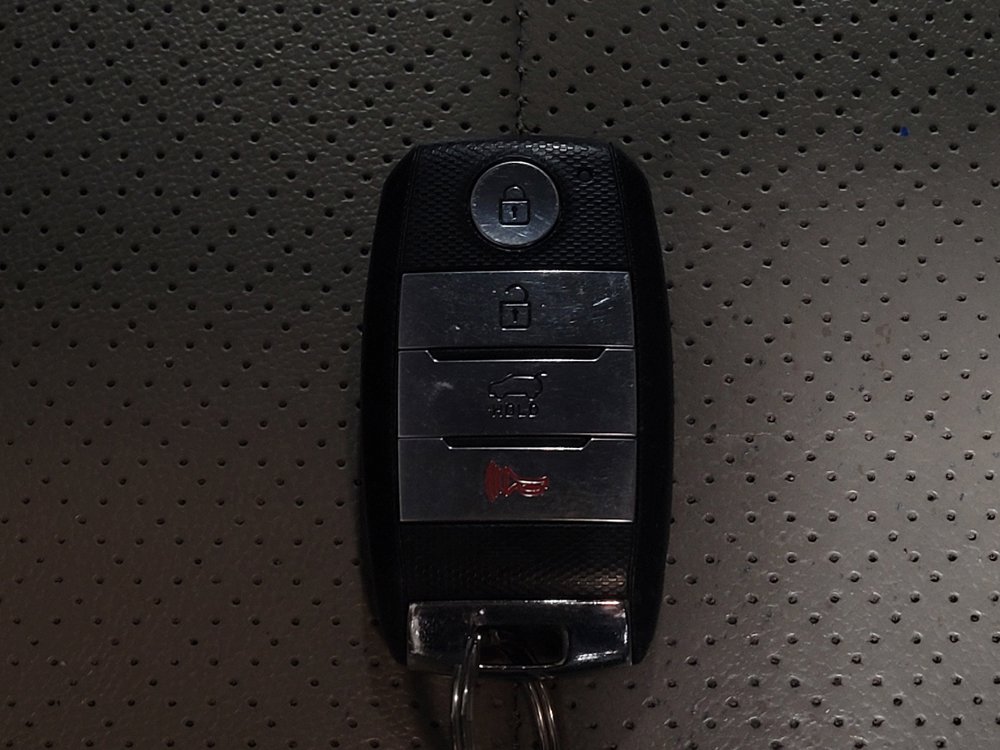 Used 2018 Kia Sorento EX image 32