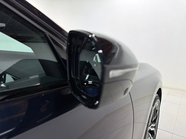 Certified 2024 BMW 740i xDrive w/ Premium Package 2 AWD/4WD image 26