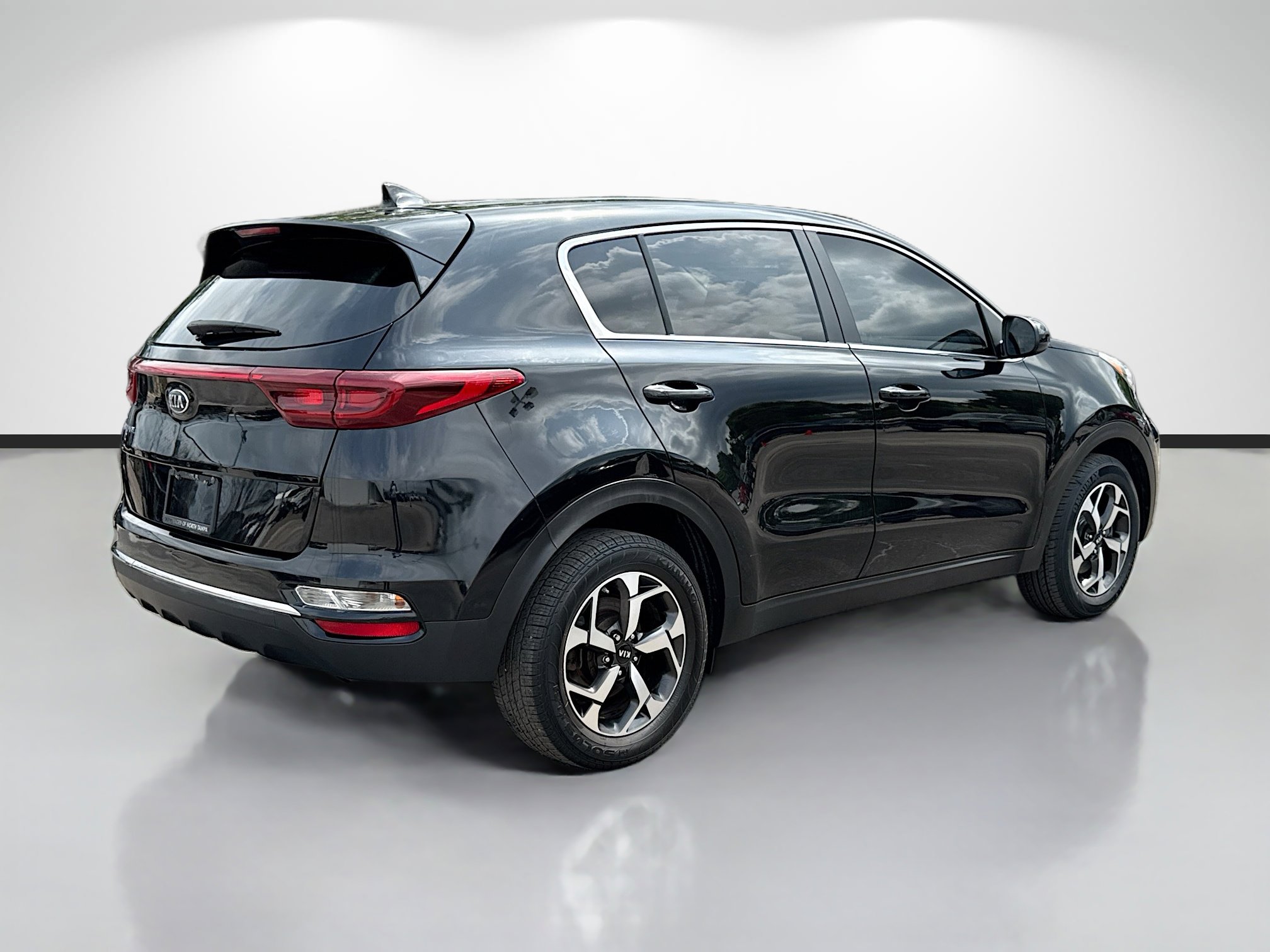 Used 2021 Kia Sportage LX FWD image 3