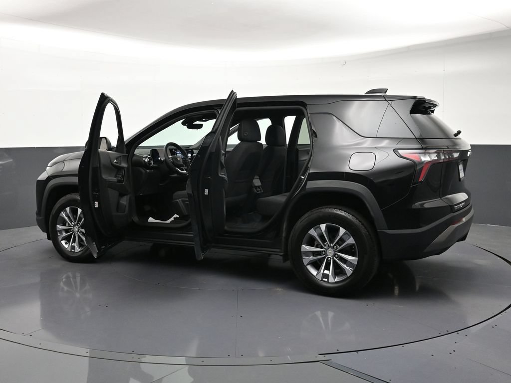 Certified 2025 Chevrolet Equinox LT w/ Safety and Technology Package AWD/4WD image 35