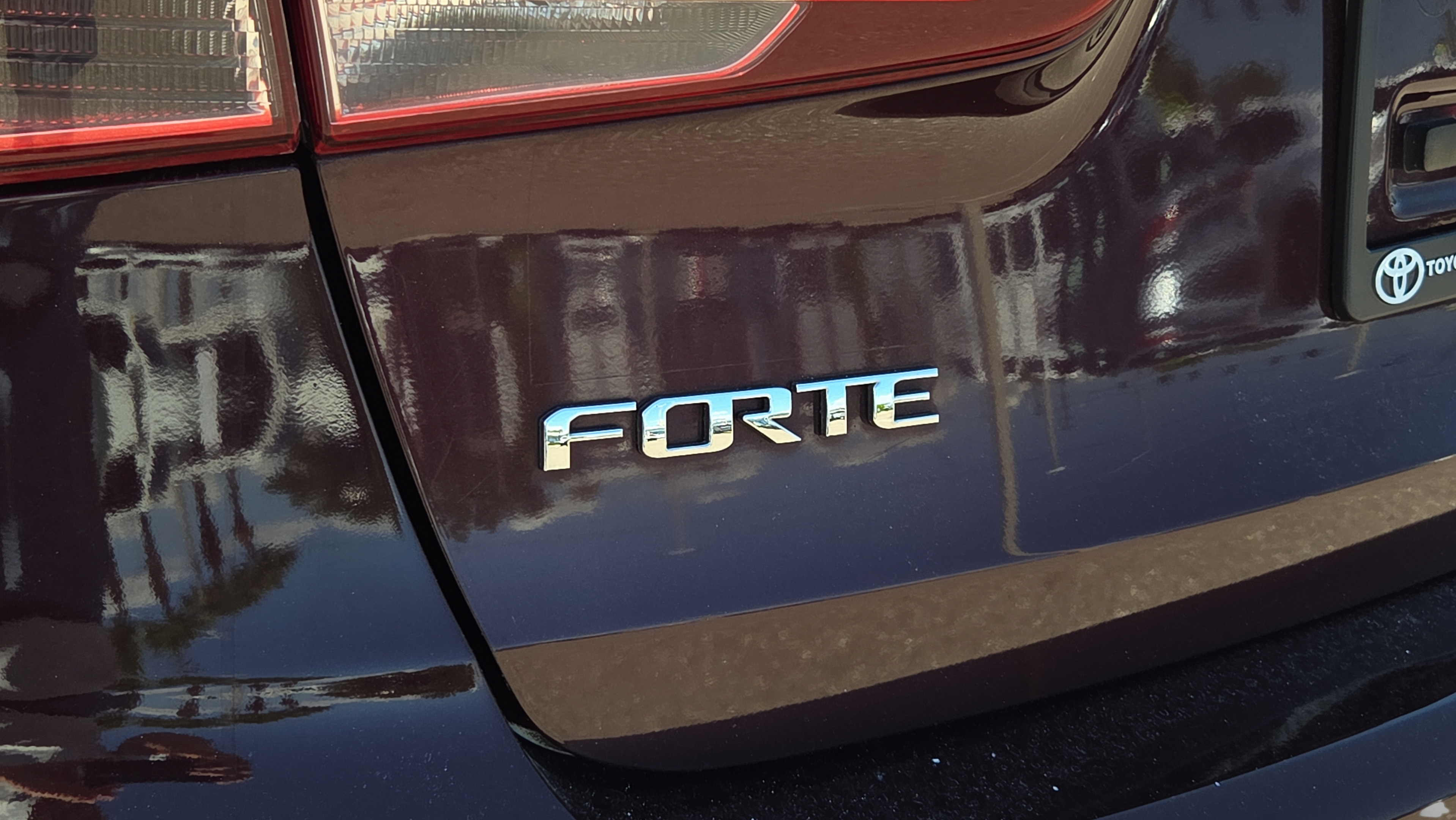 Used 2017 Kia Forte LX FWD image 28