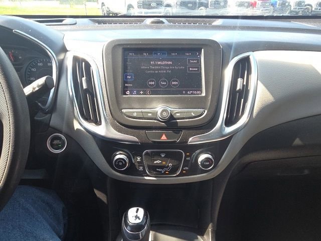 Used 2020 Chevrolet Equinox LS FWD image 25