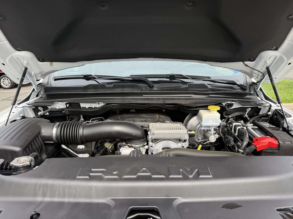 Used 2023 RAM 1500 Laramie AWD/4WD image 13