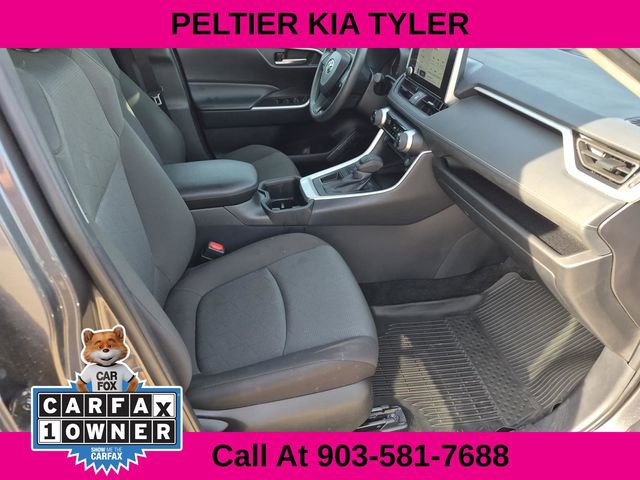 Used 2024 Toyota RAV4 XLE w/ Convenience Package FWD image 13