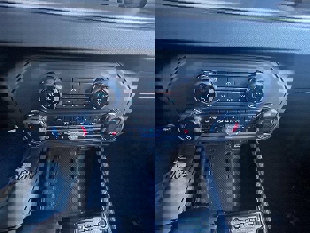 Used 2025 Ford Bronco Outer Banks image 21