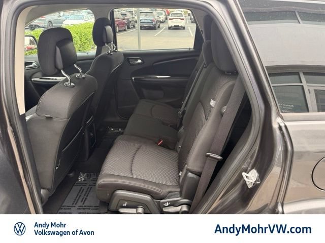 Used 2016 Dodge Journey SXT w/ Comfort/Convenience Group FWD image 17