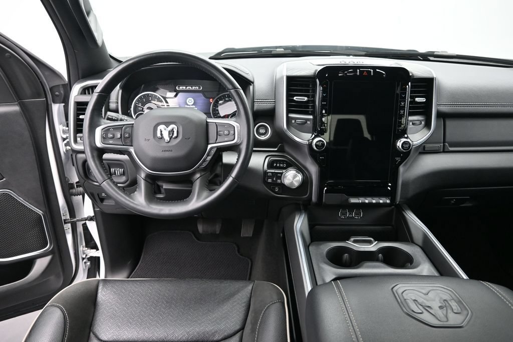 Used 2023 RAM 1500 Laramie AWD/4WD image 19