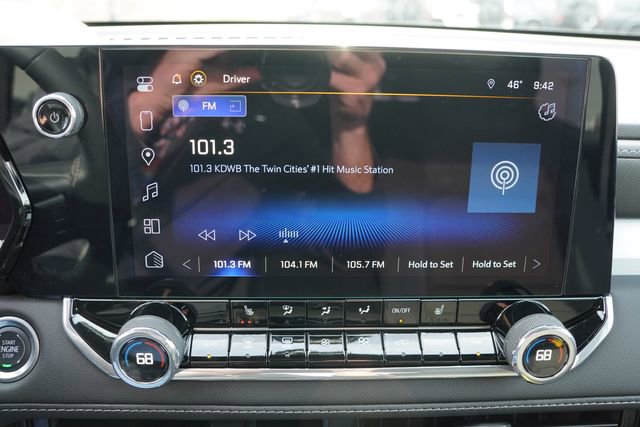 Used 2024 Chevrolet Colorado LT w/ LT Convenience Package II image 23