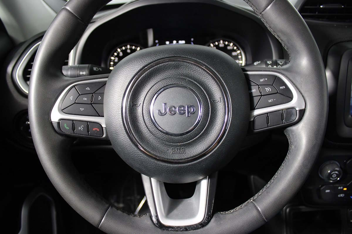 Used 2019 Jeep Renegade Latitude w/ Popular Equipment Group FWD image 7