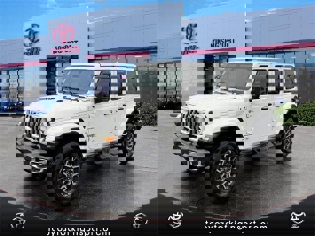 Used 2024 Jeep Wrangler Sahara image 1