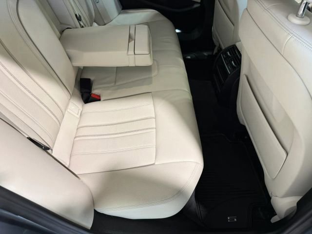 Used 2018 BMW 540i w/ M Sport Package RWD image 31