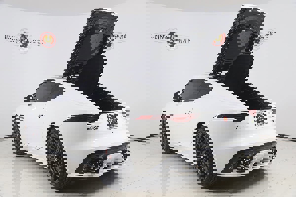 Used 2021 Jaguar F-TYPE R image 65