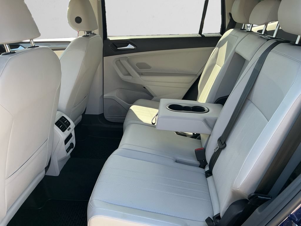 Used 2024 Volkswagen Tiguan SE AWD/4WD image 13